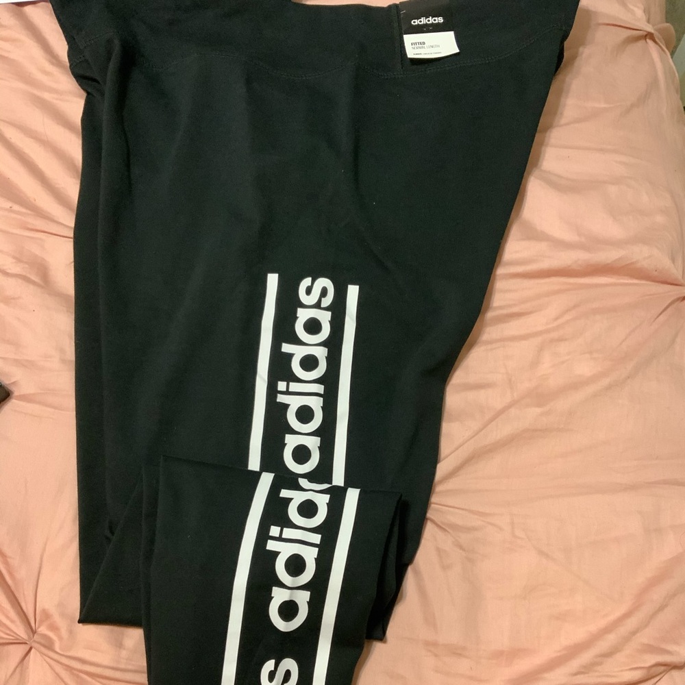 Adidas leggings